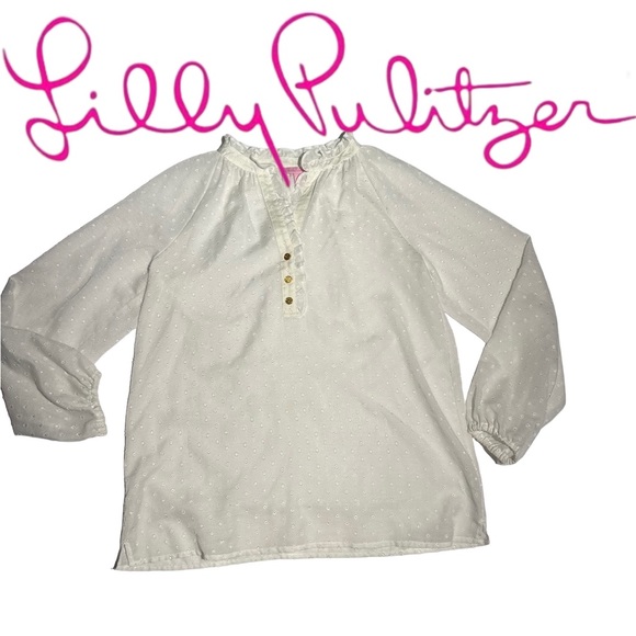 Lilly Pulitzer white top in size S. Beautiful detail throughout. Lilly buttons - Picture 1 of 12